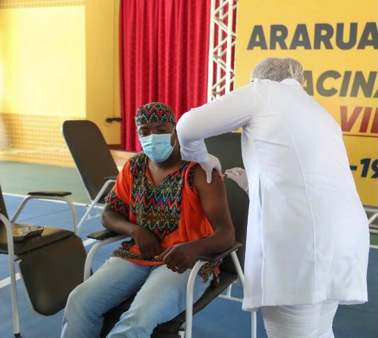 Prefeitura de Araruama inicia vacinação contra Covid-19