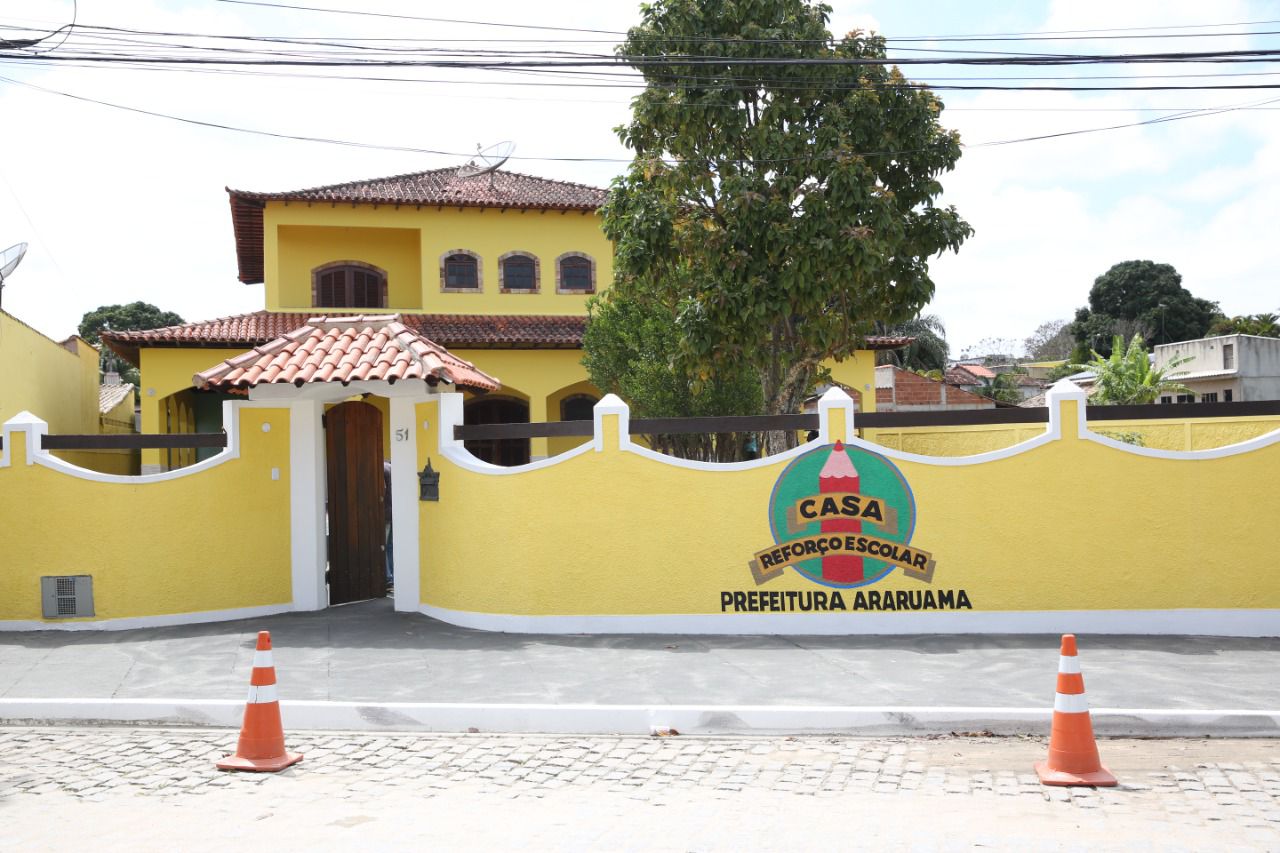Araruama inaugura a Casa Reforço Escolar no bairro Areal