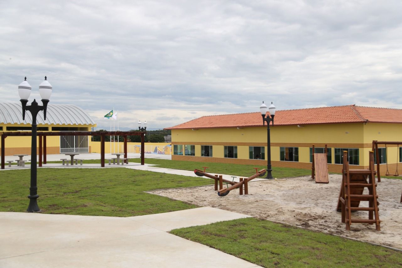 Prefeitura de Araruama inaugura a maior Praça Escola Ecológica do município, no bairro Fazendinha