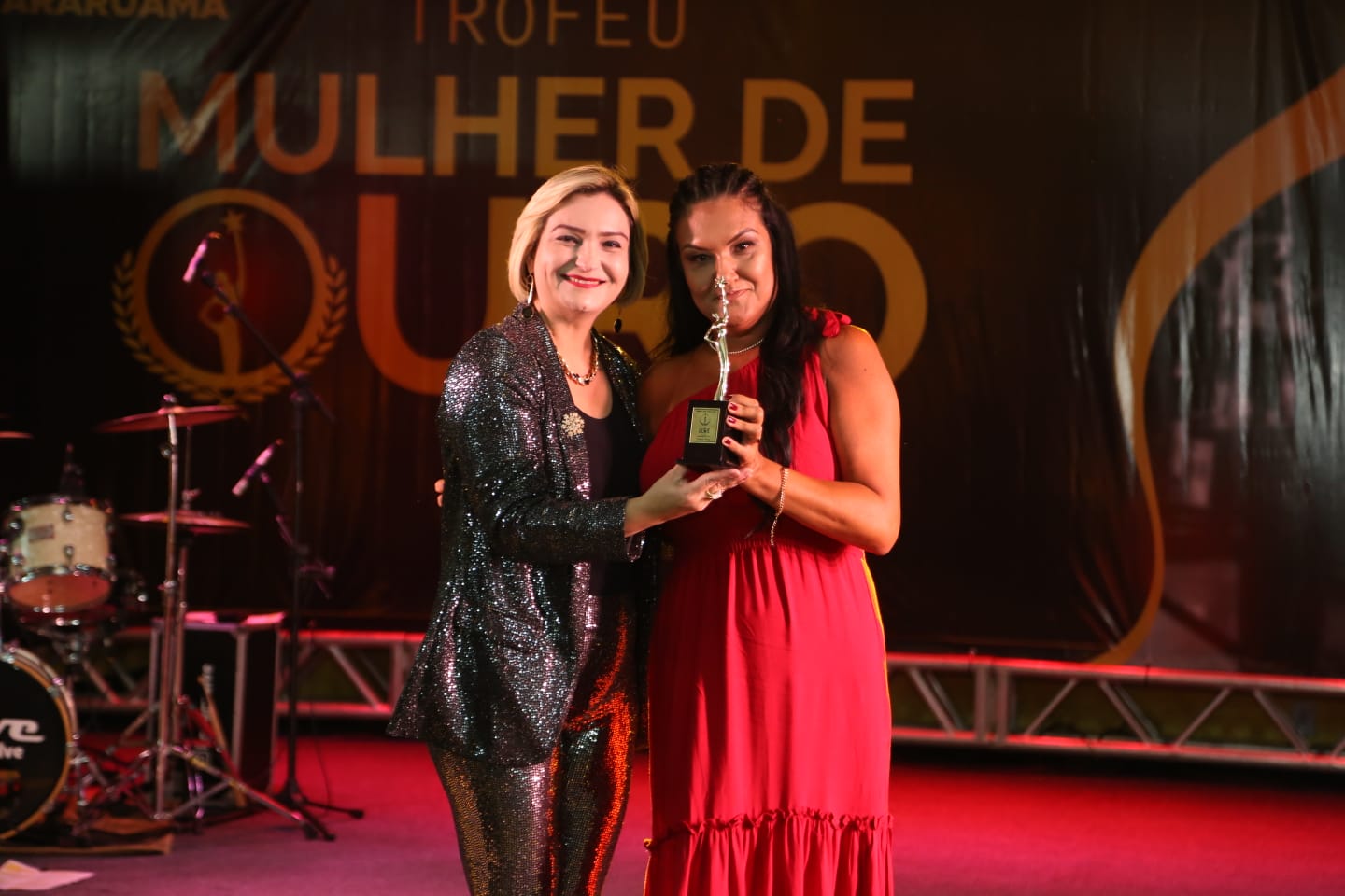 Troféu Mulher de Ouro 2022 destaca a força e a sensibilidade feminina