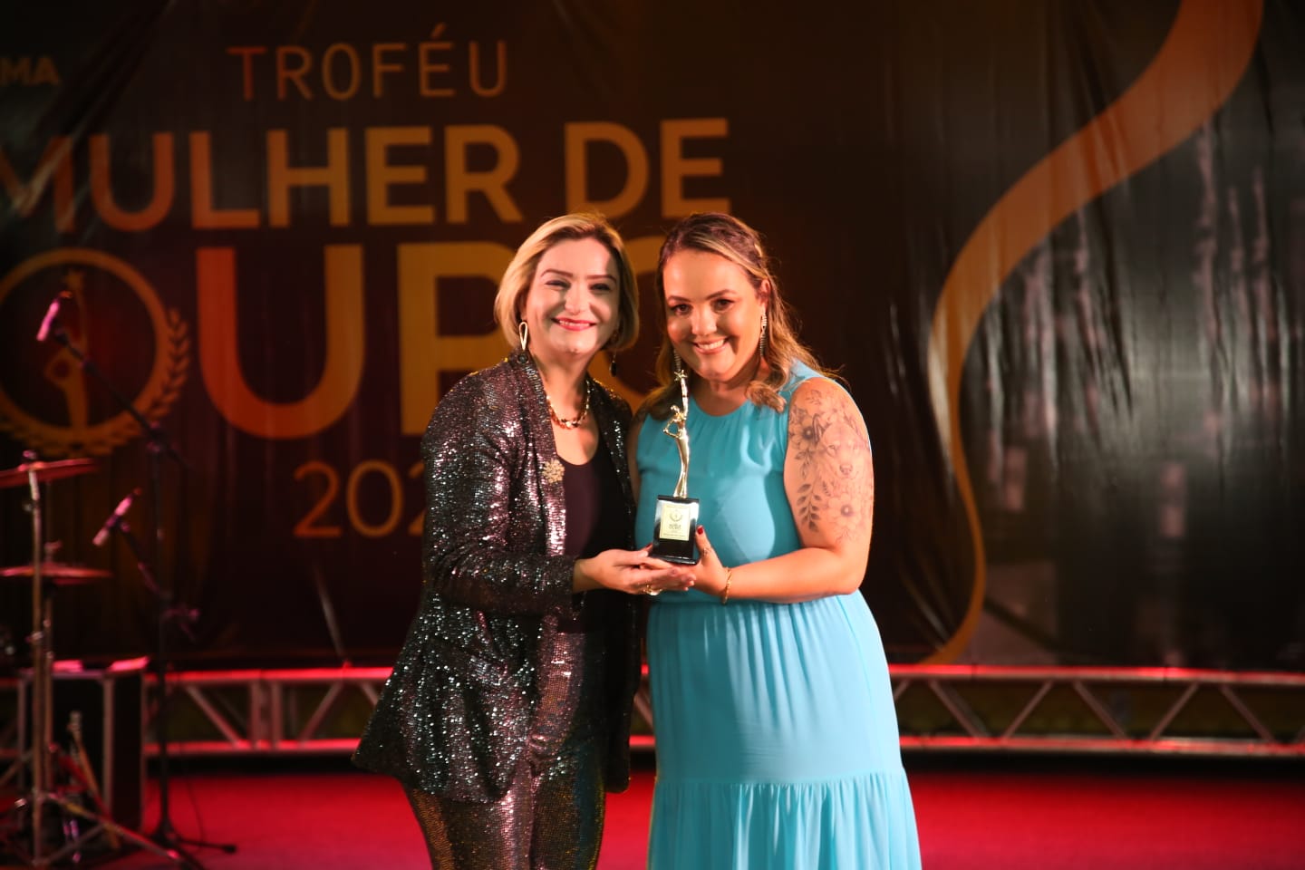 Troféu Mulher de Ouro 2022 destaca a força e a sensibilidade feminina