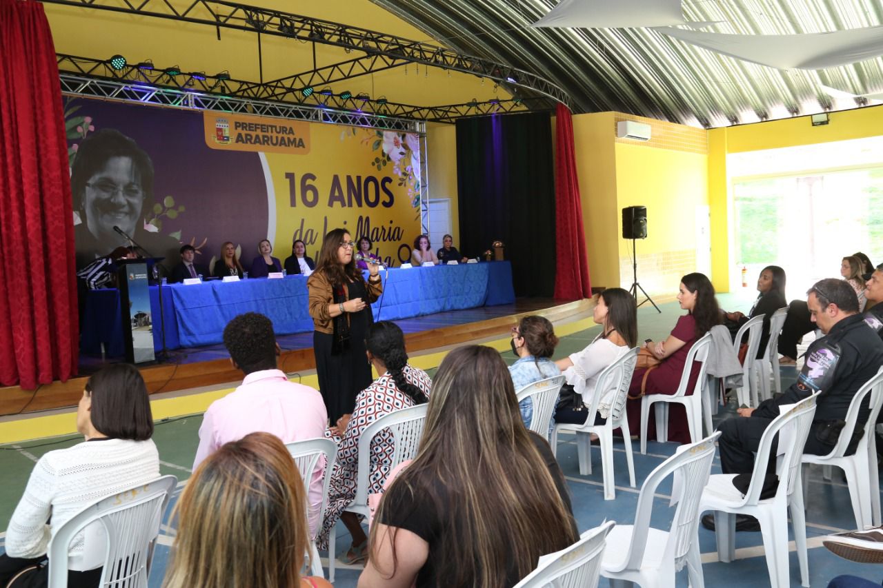 Prefeitura de Araruama realizou uma roda de conversa em comemoração aos 16 anos da criação da Lei Maria da Penha