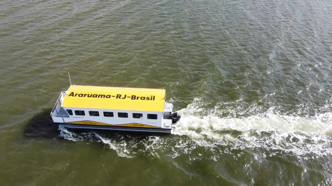Sistema de Travessia Aquaviária de Araruama ganha nova embarcação com internet gratuita para passageiros